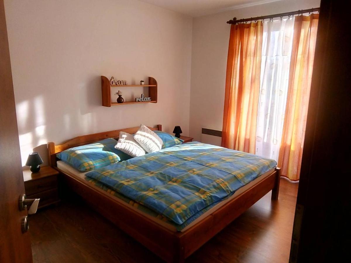 Ski&Sun - Apartman B11 Липтовски-Микулаш Экстерьер фото